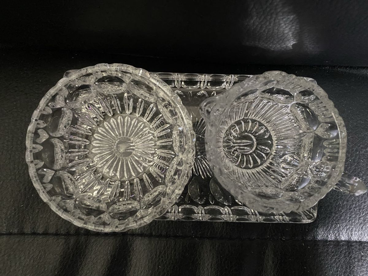 Geschirrsets: Glas Set Zuckerdose Kännchen und Serviertablett – Gebraucht aus Rheinfelden von Tigerlilli 1