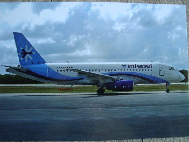 Ansichtskarten: Interjet (Mexiko) Superjet 100 XA-PBA – Neu und originalverpackt aus Thun von Abigboss