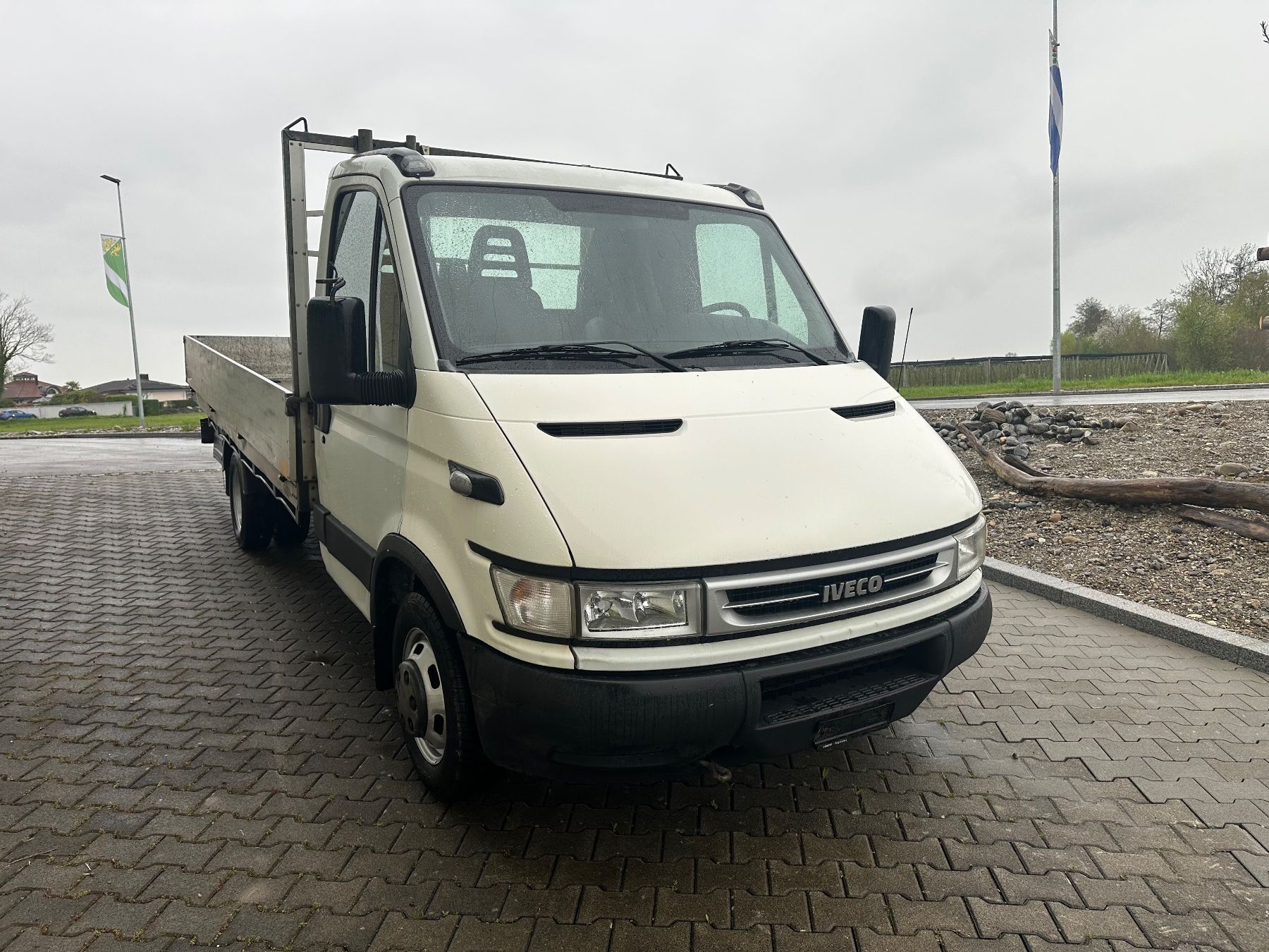 Iveco Veicoli commerciali: ****Günstiger Iveco 3517 ***** – Usato da St.Gallen venduto da maxi1979 1