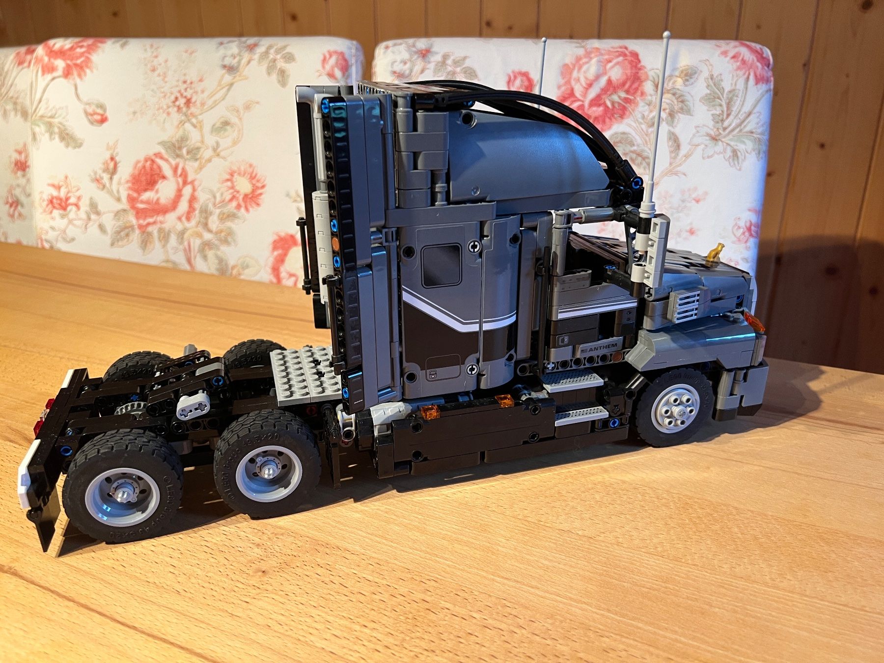 Lego Spielzeuge: LEGO LKW 42078 – Gebraucht aus Diemtigen von Mpsj4 4