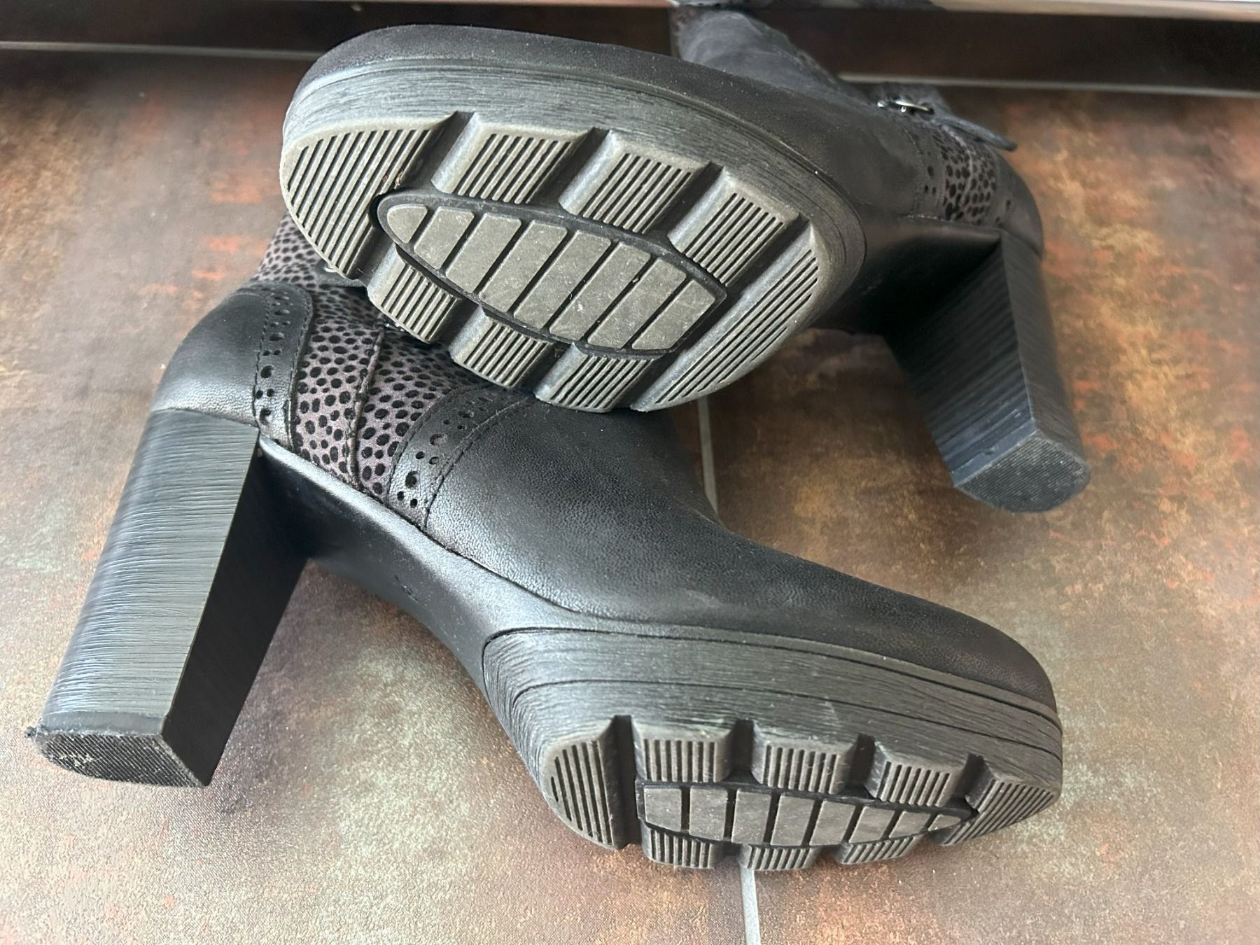 Scarpe da donna: Plateau Stiefelette Marco Tozzi – Usato da Abtwil SG venduto da Elocin0815 1
