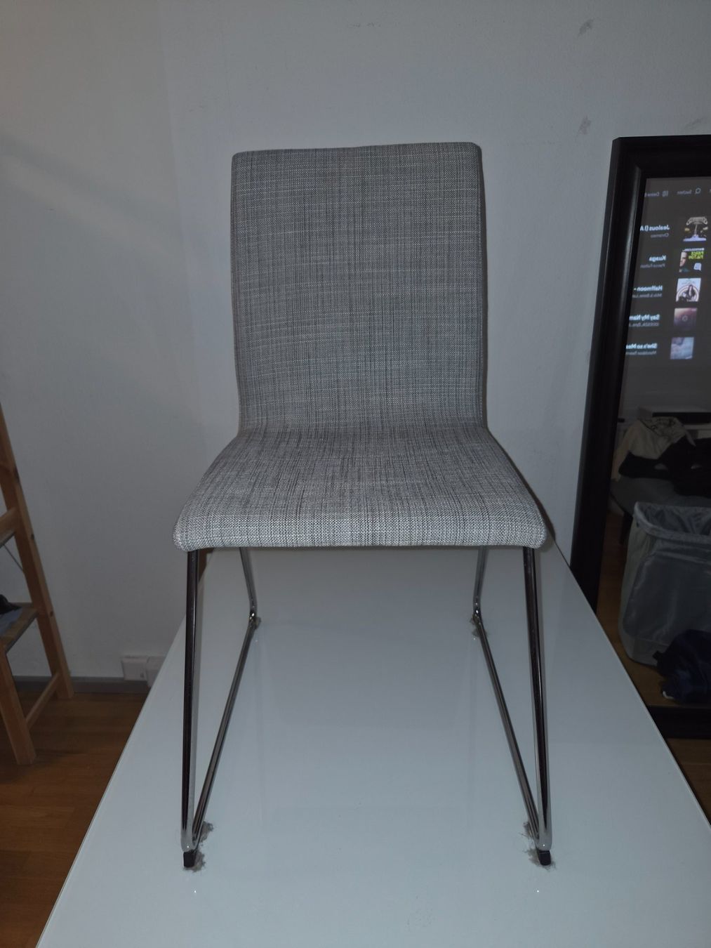 Tischset: Tisch inkl. 4 Stühlen – Gebraucht aus Bern von dan_z5f7 2