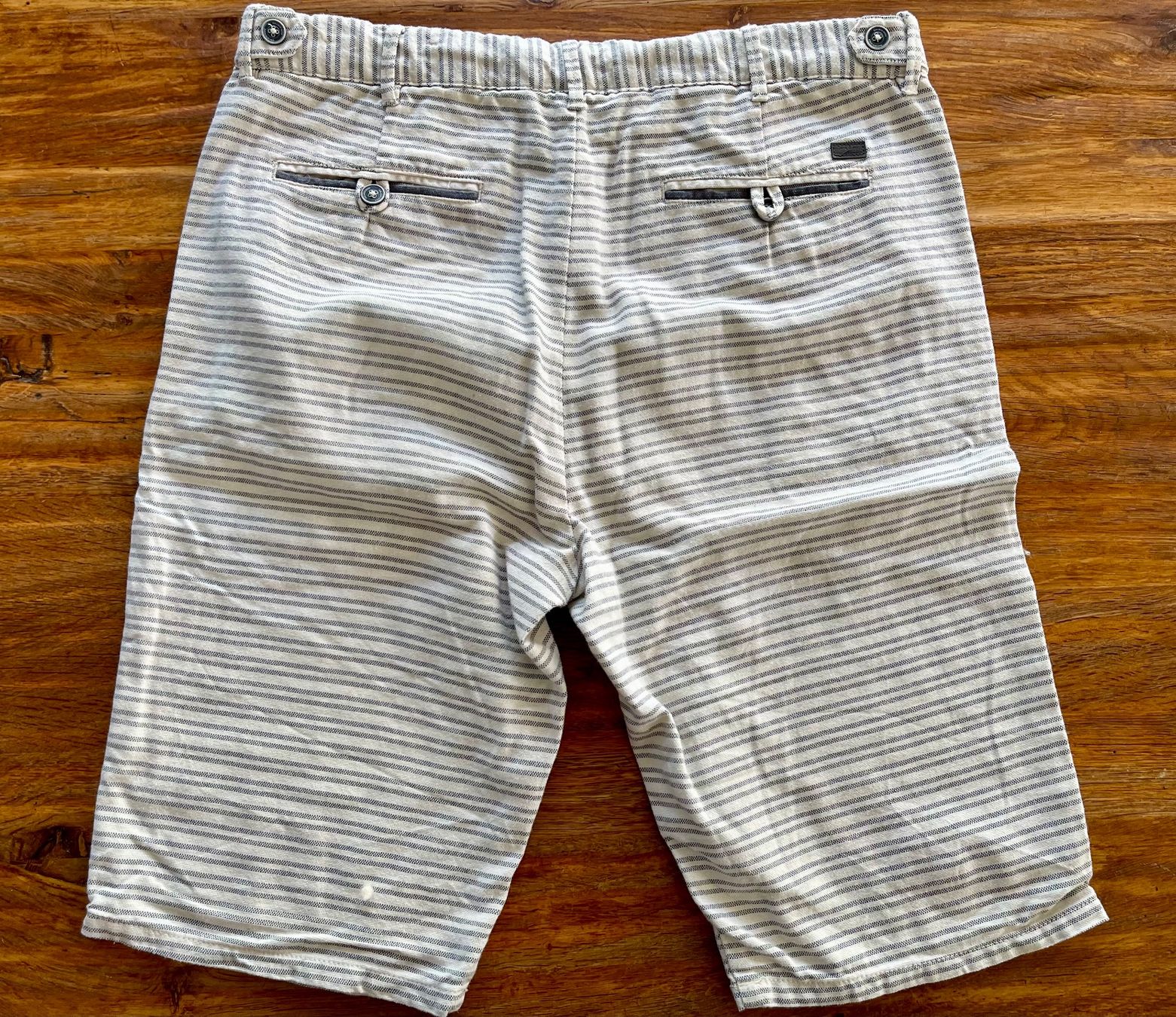 Hosen: lässige Shorts Gr. 164 – Gebraucht aus Buchrain von Sunny026 3