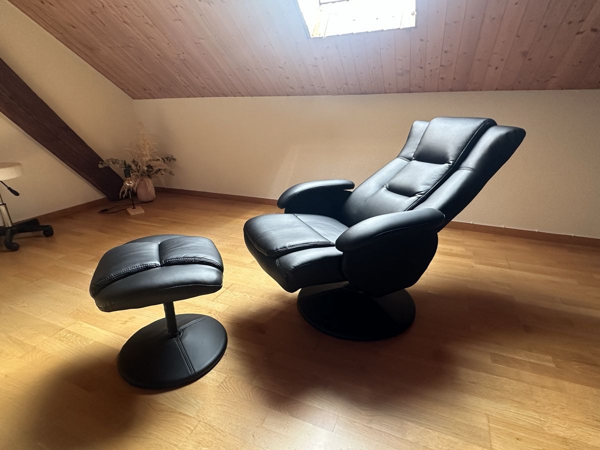Fauteuils: Sessel mit Hocker – D'occasion à Biberstein par Koala1995 1