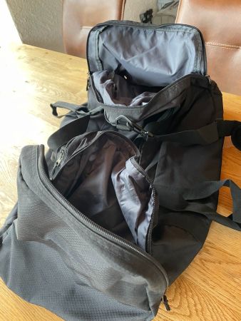 Reisetasche schwarz