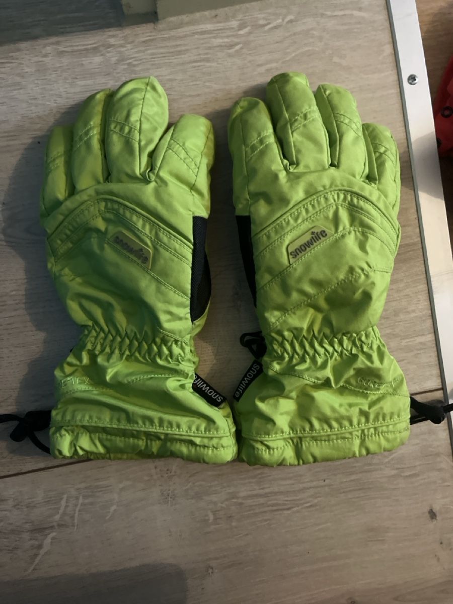 Guanti: Kinderhandschuhe xl – Usato da Ins venduto da rere23