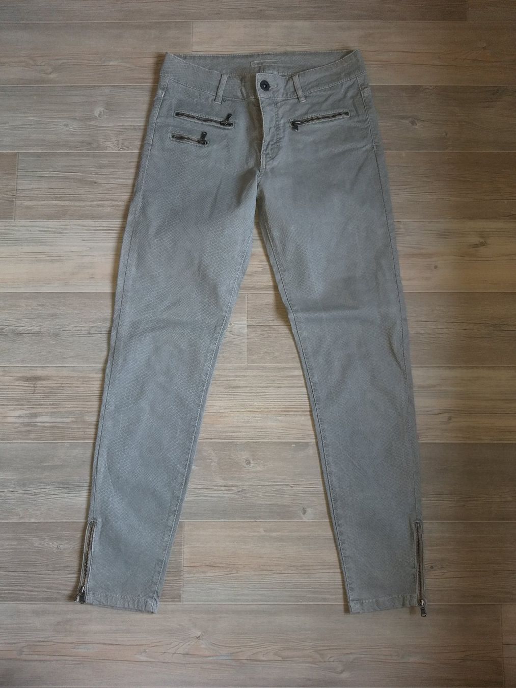 Esprit Pantaloni: Pantalon ESPRIT /  Hose ESPRIT  Taille / Grosse 34 CH – Usato da Cossonay-ville venduto da Super-Price-Quality