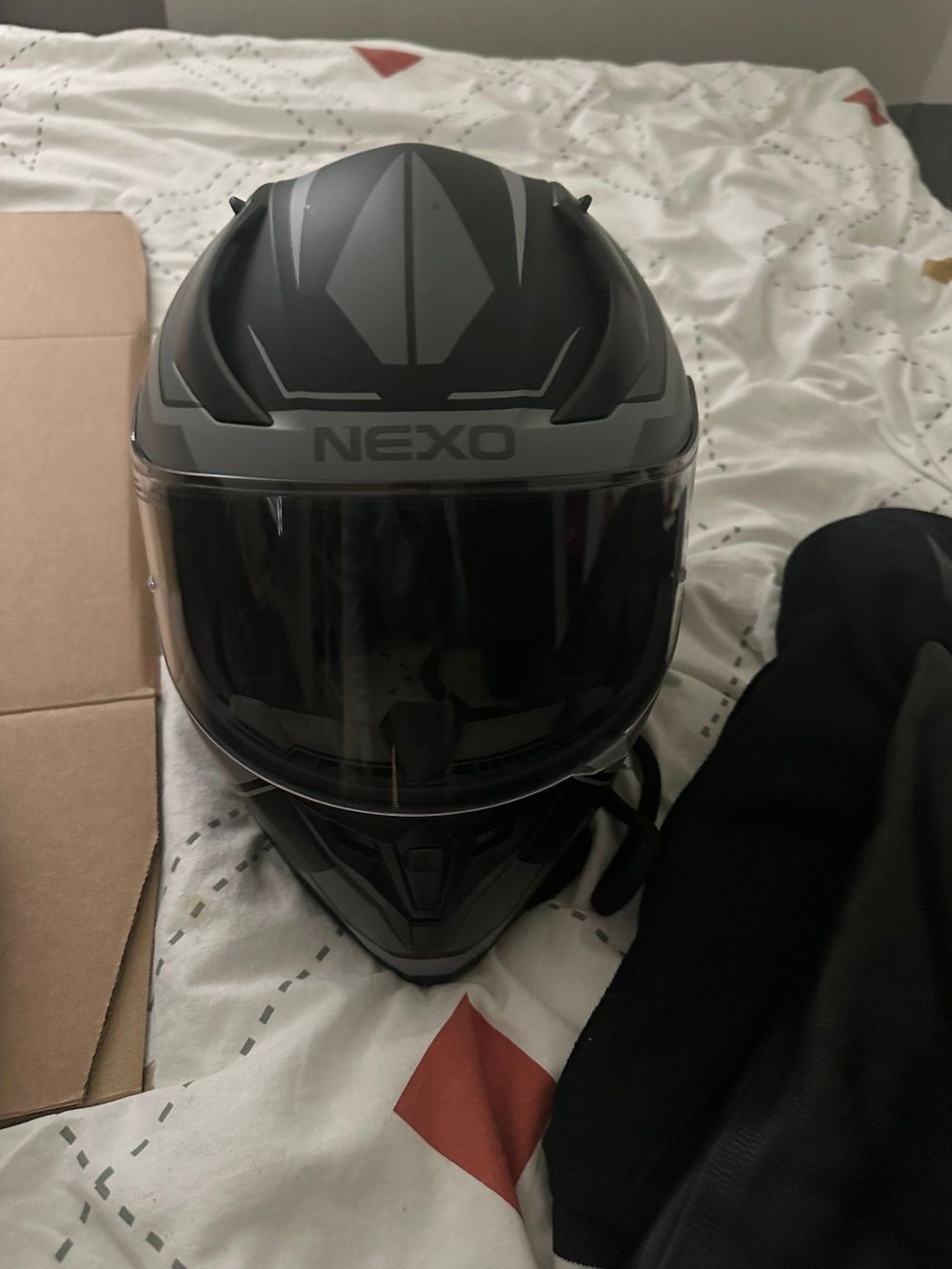 Nexx Caschi & visiere: Nexo Motorrad Helm Grösse M – Usato da Herisau venduto da Losandjelic