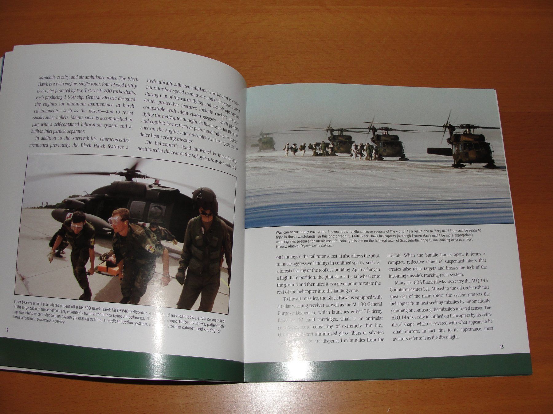 Libri: Buch UH-60 Black Hawk – Usato da Birsfelden venduto da Seaknight 1