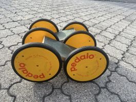 Pedalo Laufwagen mit Rädern