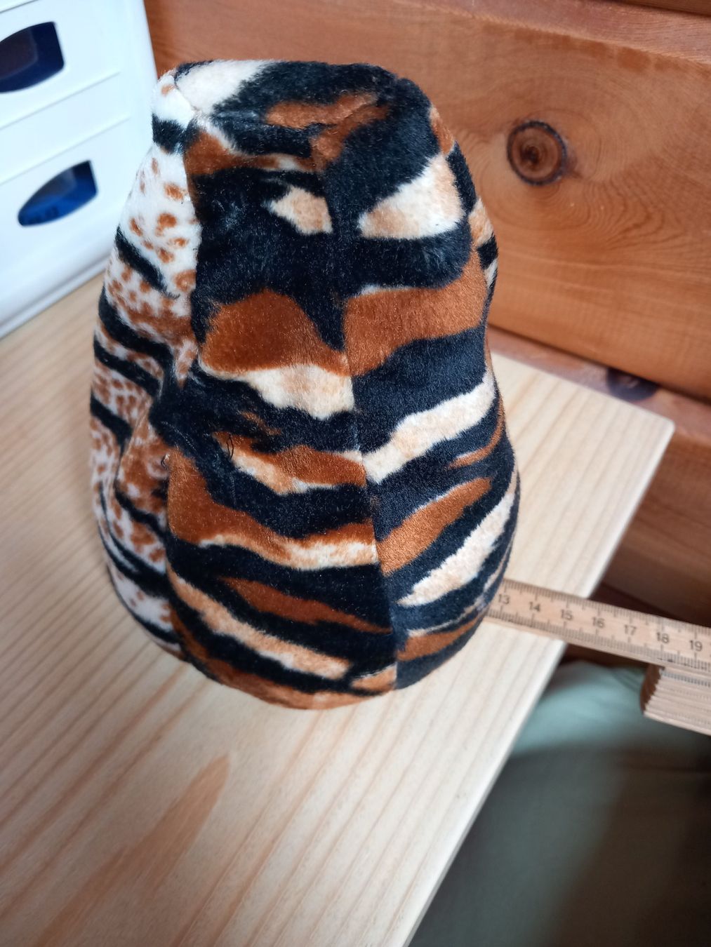 Altro in Decorazioni & Accessori: Handyständer Sitzsack im Tiger-Look – Usato da Einsiedeln venduto da David.11 3