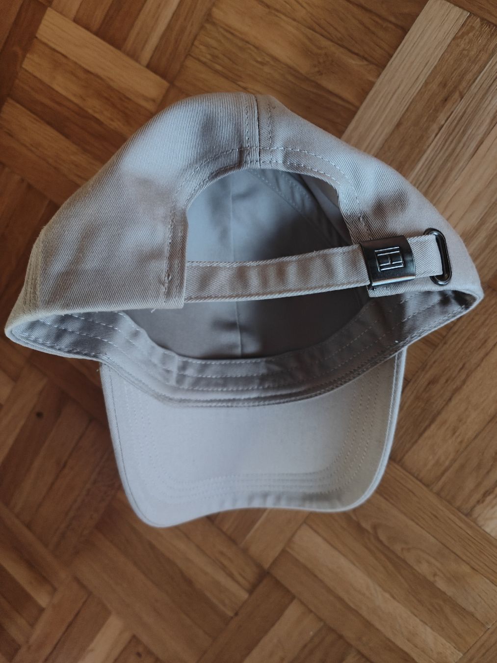 Tommy Hilfiger Sonstige Kleidung & Accessoires: Tommy Hilfiger Flag – Neu (gemäss Beschreibung) aus Grüt (Gossau ZH) von SonyD 1