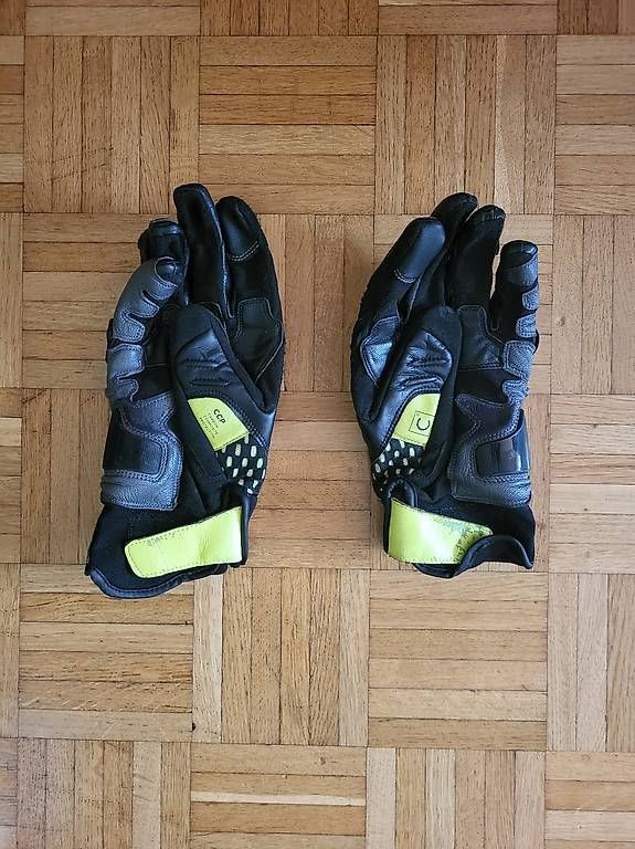 Guanti & manicotti: Gants moto Vr46 – Usato da Carouge GE venduto da pat_9j5k