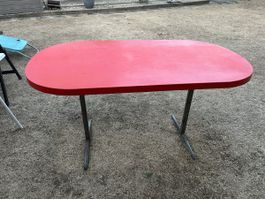 Gartentisch Vintage rot