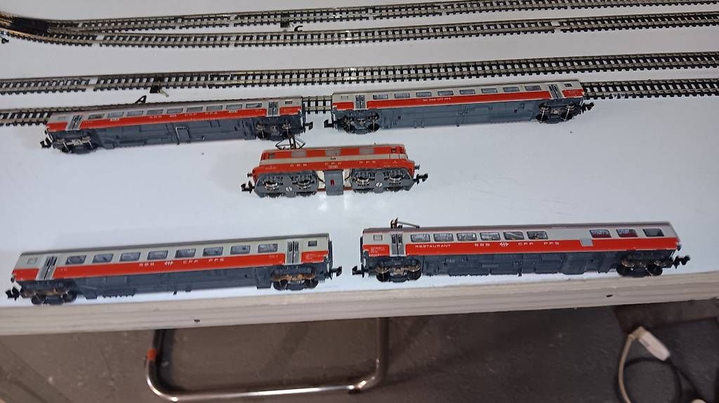 Modellini di ferrovie: Swiss-Express Spur n Analog – Usato da Rothrist venduto da Blacky1950