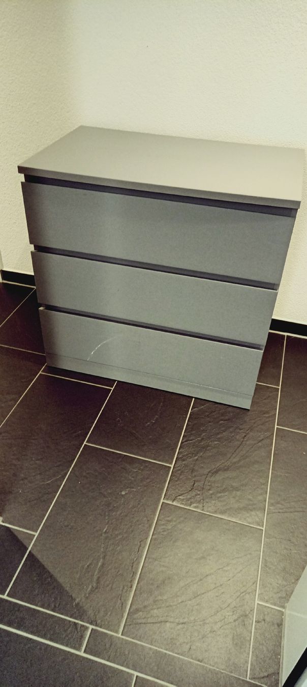 Commodes: Kommode Ikea mit drei Schubladen grau  – D'occasion à Emmen par Mocck 1