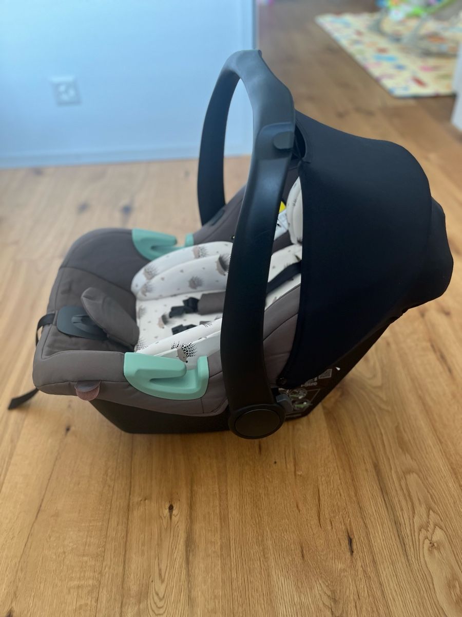 Marsupi portabebè: ABC Design Tulip Babyschale mit Isofixstation – Usato da Kriens venduto da szi_bxz8 3