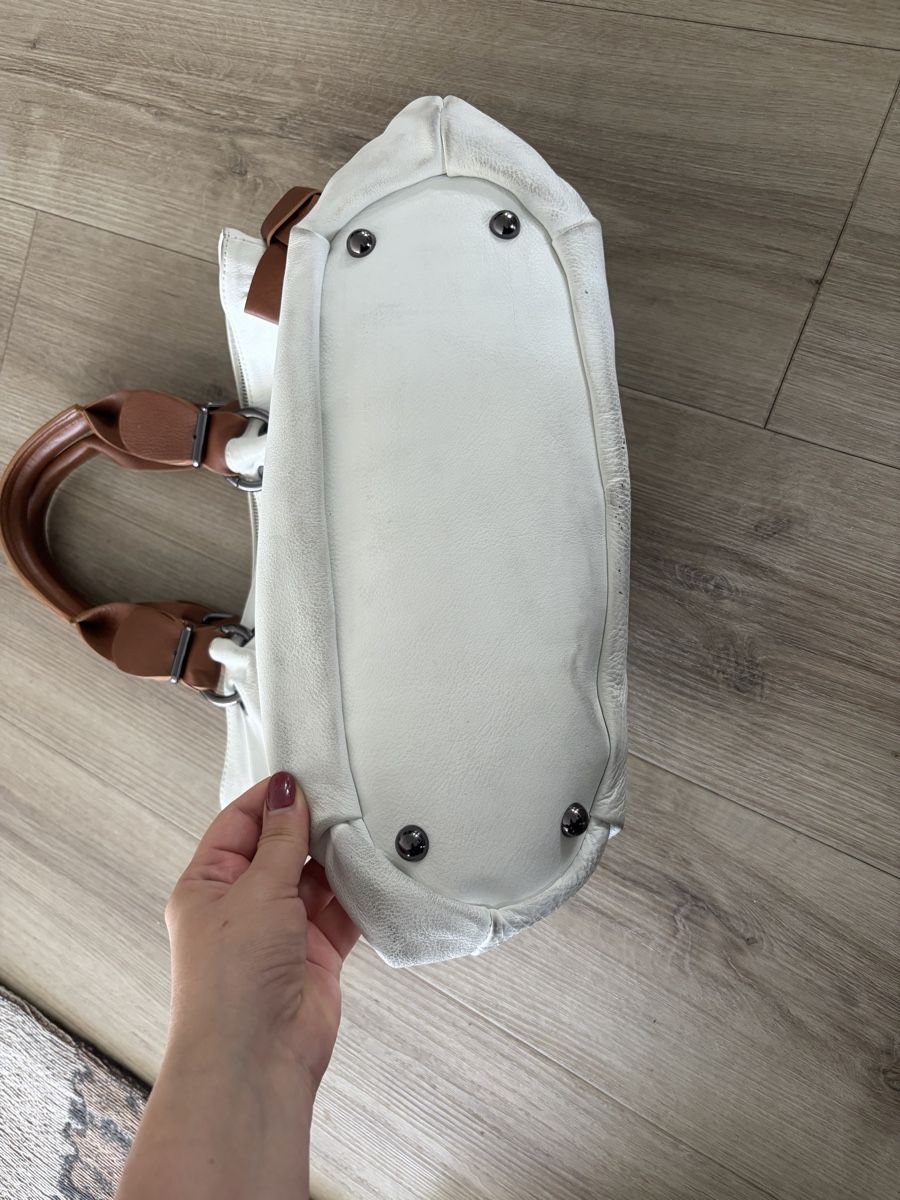 Miu Miu Borse da donna: Mittelgrosse Miu Miu HandTasche – Nuovo (secondo la descrizione) da Othmarsingen venduto da Oeunlu 1