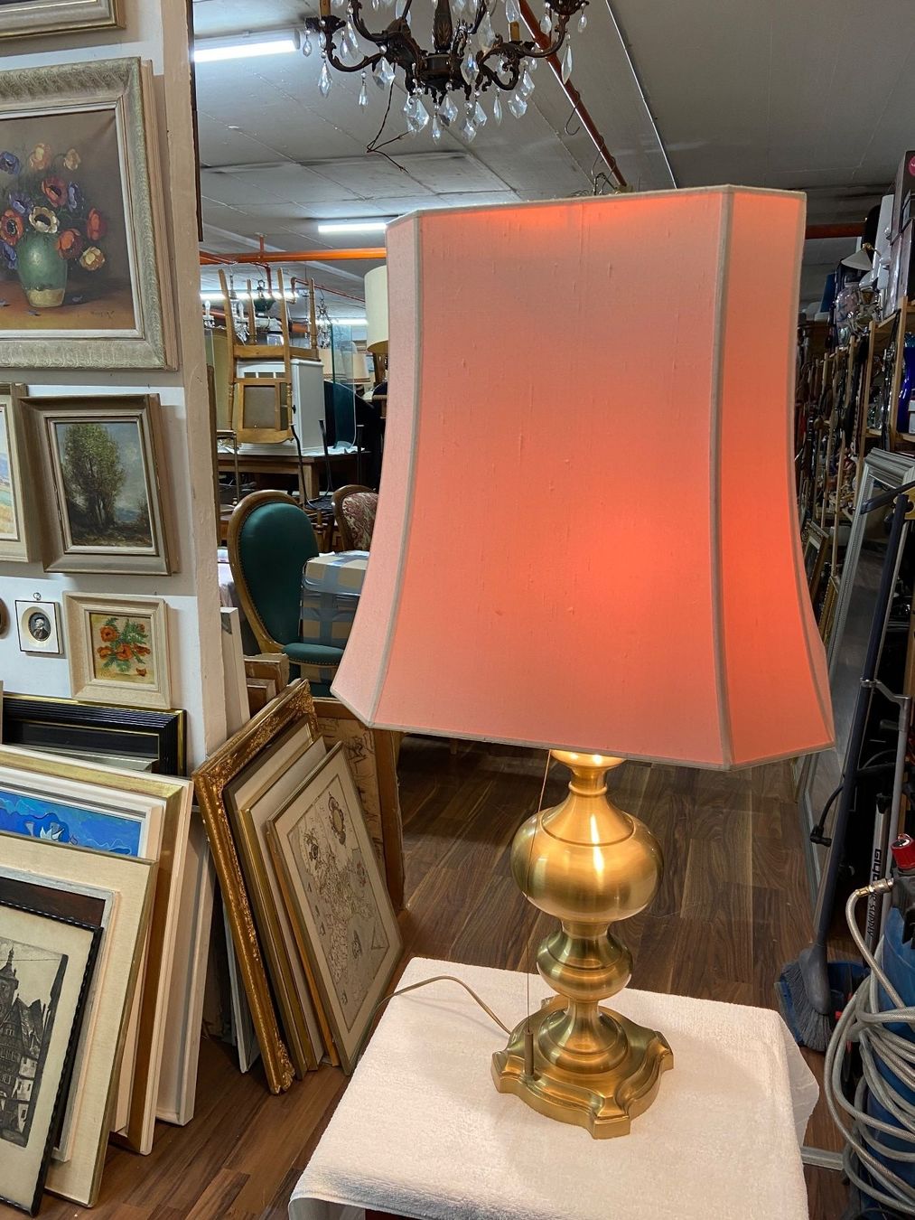 Lampen: ELEGANTE TISCHLAMPE AUS MESSING – Gebraucht aus Dietikon von brocki-eyra 1