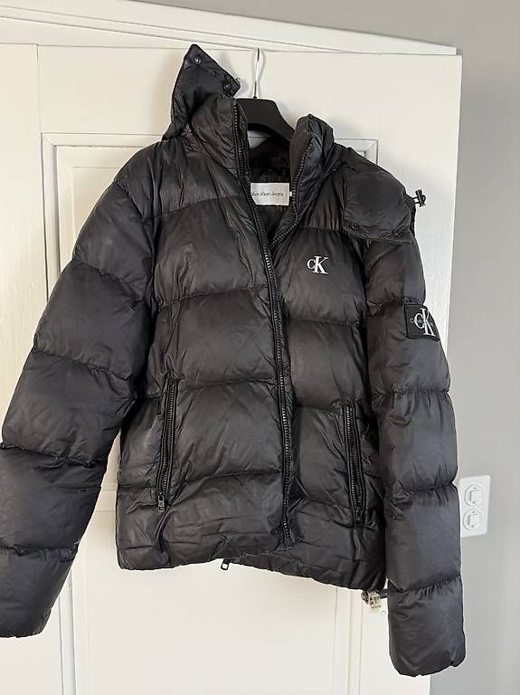 Jacken: Winterjacke Calvin Klein – Gebraucht aus Allschwil von Babel2