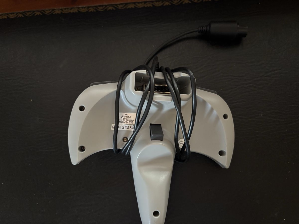 Nintendo Consoles: Nintendo 64 manettes  – Défectueux à Mézières VD par P-M-C 2