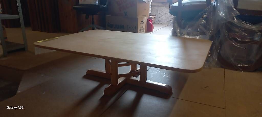 Tables: Sofa Tisch - Holz – D'occasion à Binningen par Douglas.Q