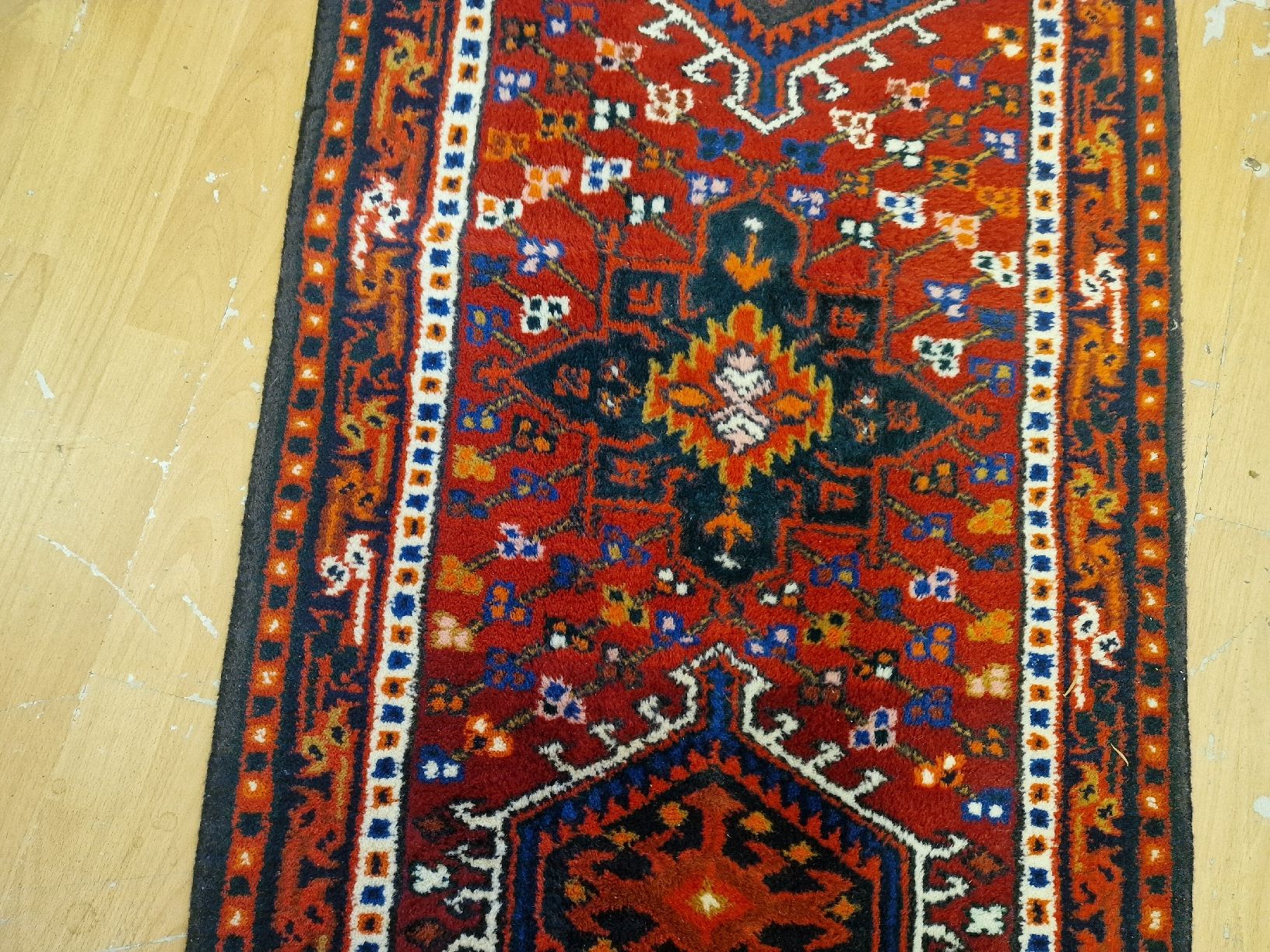 Tappeti: Orientteppich Läufer rot mehrfarbig – Usato da BERN venduto da Intarsia 4