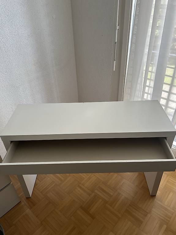 Ikea Tavoli da trucco: Schminktisch – Usato da Obergösgen venduto da randomly 1