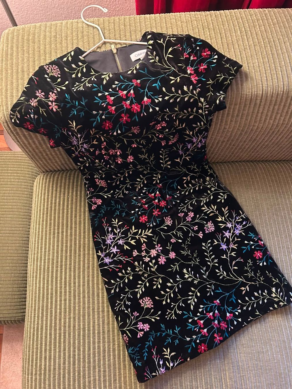 Calvin Klein Robes: Calvin Klein Samtkleid 🌸 – D'occasion à Winterthur par hostertli