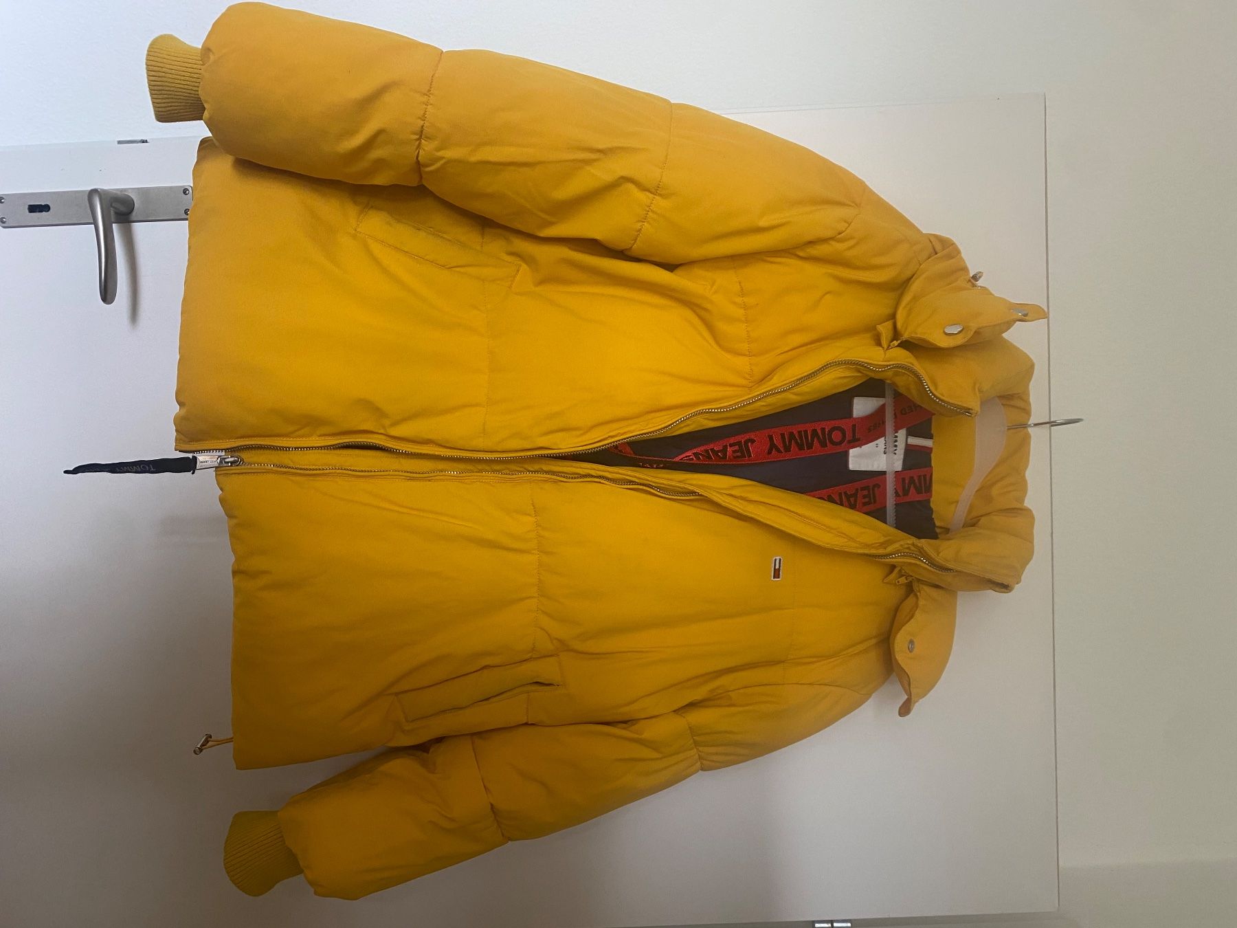 Tommy Hilfiger Giacche: Tommy Hilfiger Daunenjacke Gelb – Usato da Au ZH venduto da flo_b2cl