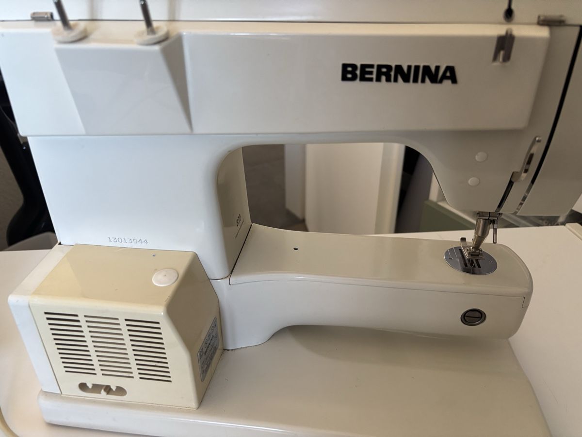 Bernina Macchine da cucire: Bernina Nähmaschine 830 – Usato da Tägerig venduto da Nobolero 1