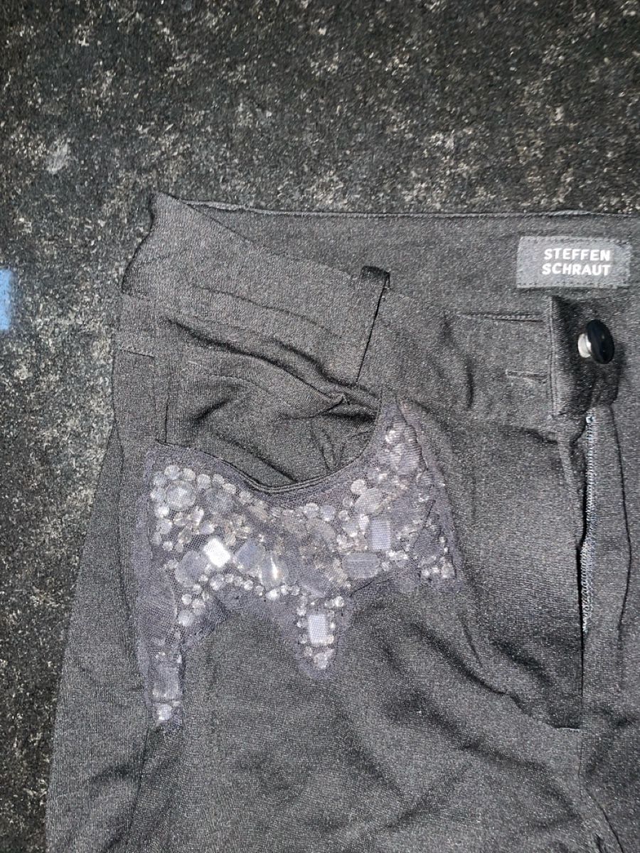 Pantaloni: Schwarze Steffen schraudt Röhrenhose gr 34 – Usato da Zürich venduto da eddiekaterblau 1
