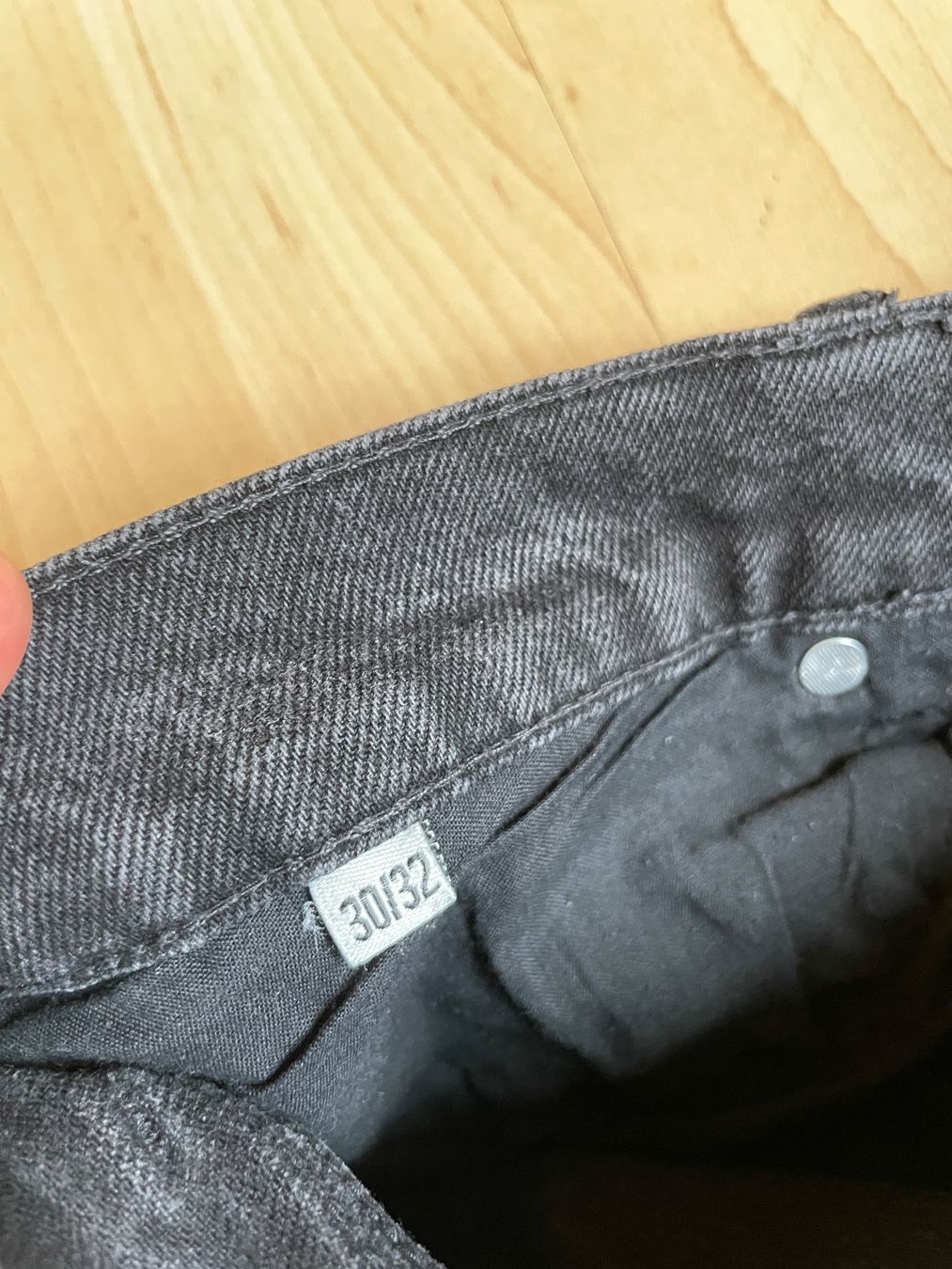 Jeans: Jeans Cheap Monday Slim grau 30/32 – Usato da St. Gallen venduto da K_Blum 5