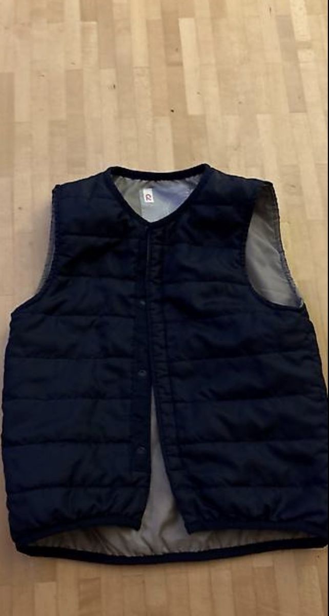 Reima Jacken: Reima Wind/Regenjacke 104 – Gebraucht aus wädenswil von panorama05 1