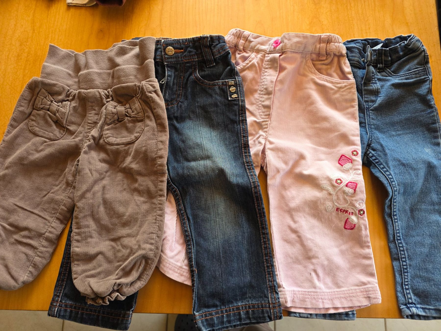 Lotti & Set di vestiti: Kinder Kleiderpaket, Grösse80 86, Top Zustand – Usato da Grossdietwil venduto da Appaloosa 1