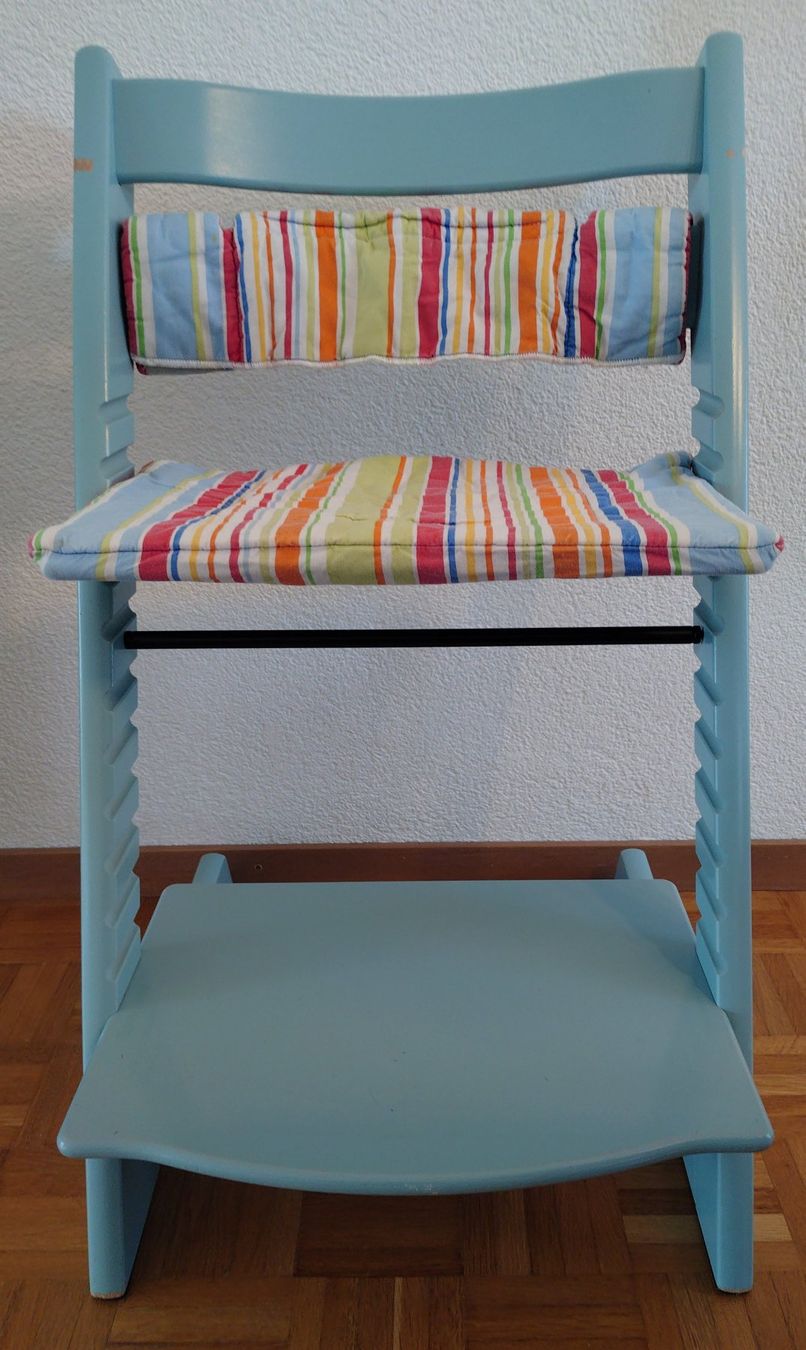 Stokke Seggioloni: Original Stokke Tripp Trapp blau mit Bezug – Usato da Schliern b. Köniz venduto da Schnumy 1