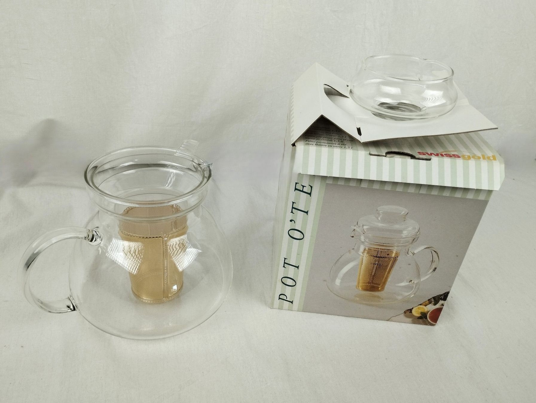 Teekannen: SWISSGOLD Tee-Dauerfilter mit Glaskanne 1.5l – Neu und originalverpackt aus Schübelbach von Restwert_Schubelbach 1