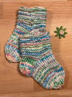 Babysocken - 🌼🌷🌸 - handgestrickt - ab ca. 3 Monate - NEU