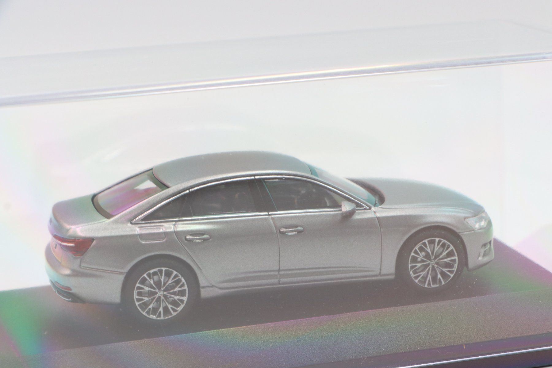 Audi Modellini d'auto: Audi A6 Limousine 2018 1:43 iScale – Nuovo e nell'imballaggio originale da Bühl b.Aarberg venduto da modelldiecast 7