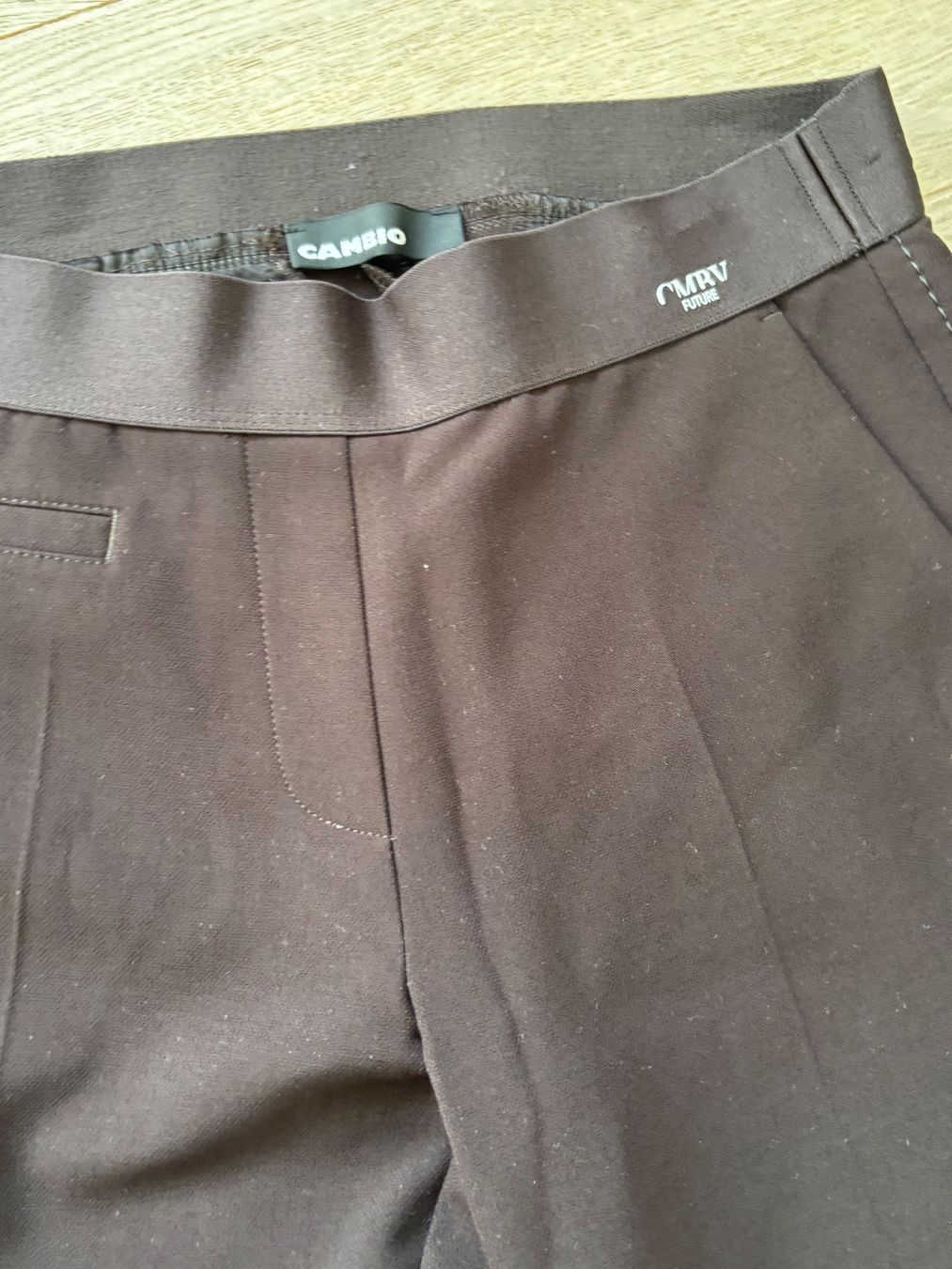 Cambio Pantaloni: Hose Cambio schwarz elastischer Bund neuwertig – Usato da Küssnacht am Rigi venduto da pet_v6yn 6