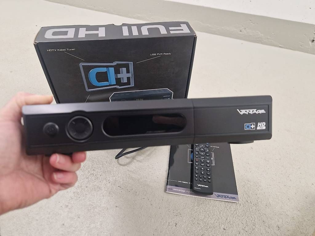 Receiver:  Vantage VT-1000C – Gebraucht aus Feuerthalen von olg_hgs9