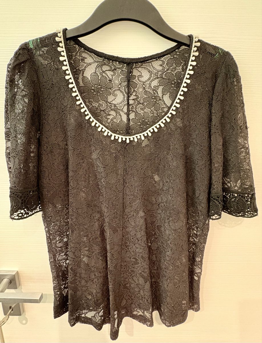 Camicette: Bluse, Schwarze Spitzenbluse, Gr. 40/42, elegant & festlich – Usato da Bellinzona venduto da ModaLugano 2