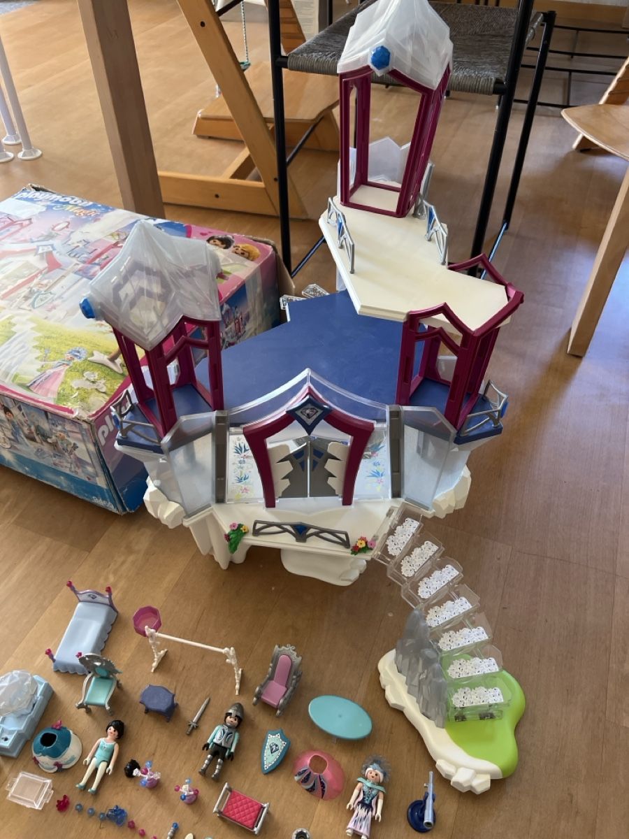 Playmobil Giocattoli: Playmobil Magic Eispalast 9469 – Usato da Wallisellen venduto da sarinavs 2