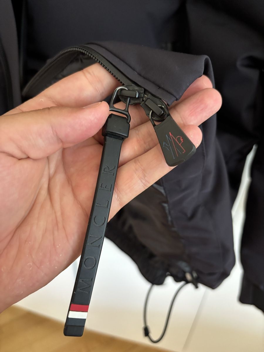 Moncler Giacche: Moncler Ski Jacket – Nuovo (secondo la descrizione) da Genève venduto da Nathanwatchch 7