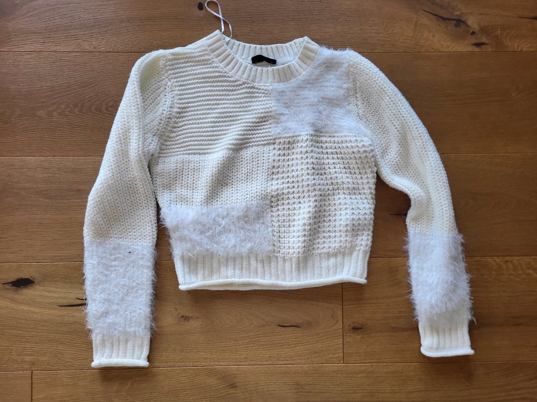 Tally Weijl Top: Pull Tally Weijl Hiver, chaud et stylé, taille S, Blanc – Usato da Courroux venduto da Belleange
