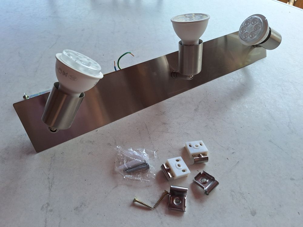 Ikea Lampadari & plafoniere: IKEA 3ER DECKENSPOT ( CHROMFARBEN ) – Usato da Huttwil venduto da Kunterbuntli