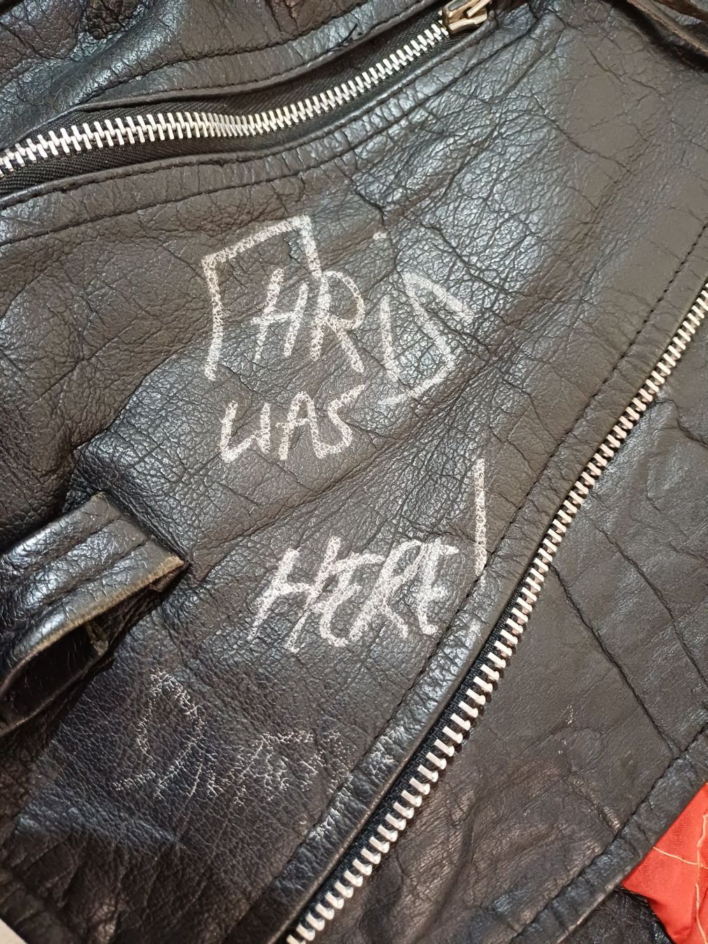 Autografi: Vintage Lederjacke Am-Tex mit Autogramm SAVATAGE – Usato da Luzern venduto da IG_Arbeit 2