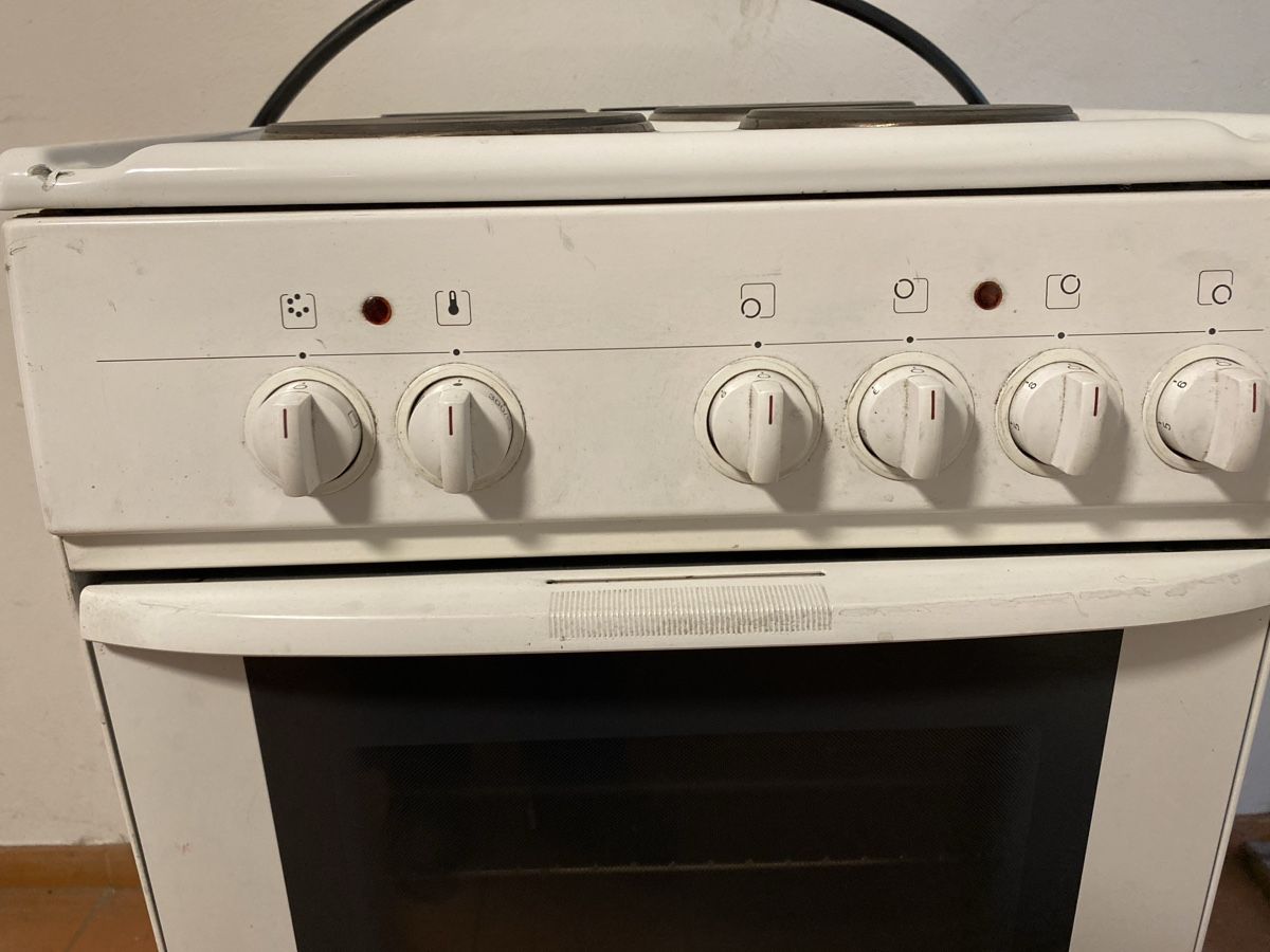 Cucine: Bosch Herd, Elektroherd – Usato da Biel/Bienne venduto da Projektorium 4