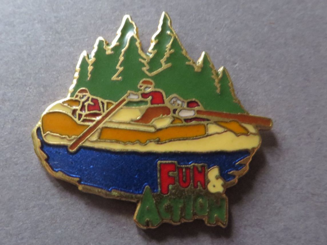 Placchette & Badge: PIN, RAFTING FUN & ACTION – Usato da Neuhausen venduto da luckimucki