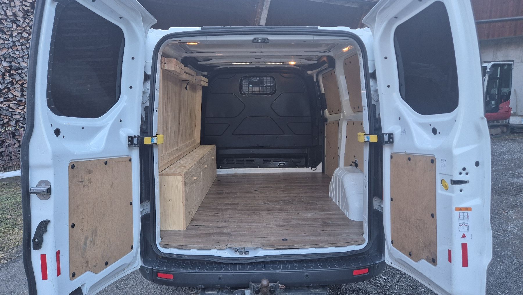 Ford Veicoli commerciali: Ford Transit Custom 290 L1H1 – Usato da Unteriberg venduto da Kusli00 4